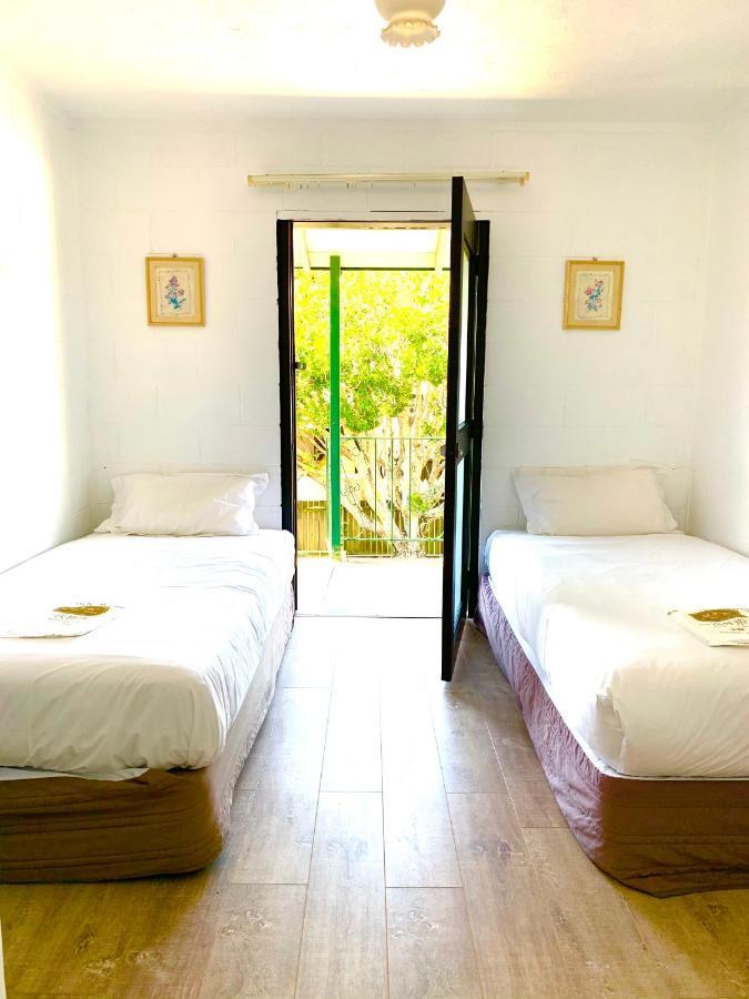 Abella Inn โอ๊คแลนด์ ภายนอก รูปภาพ