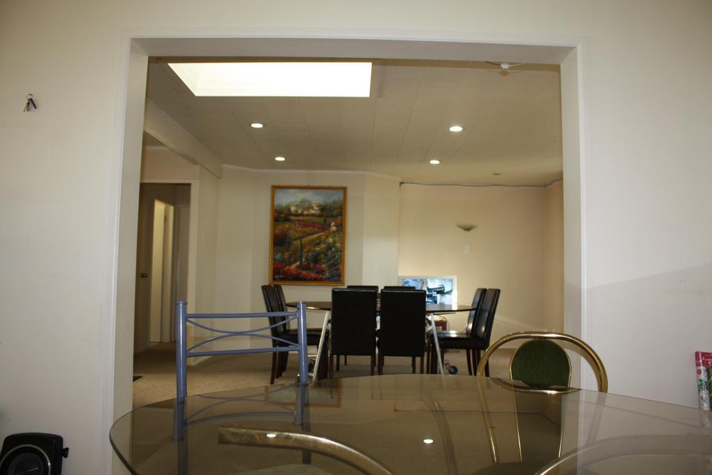 Abella Inn โอ๊คแลนด์ ภายนอก รูปภาพ